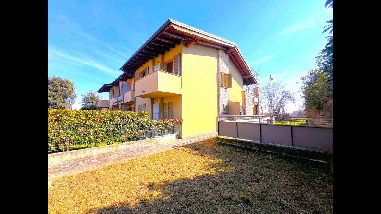 Capriate SG appartamento in villa classe B video interno