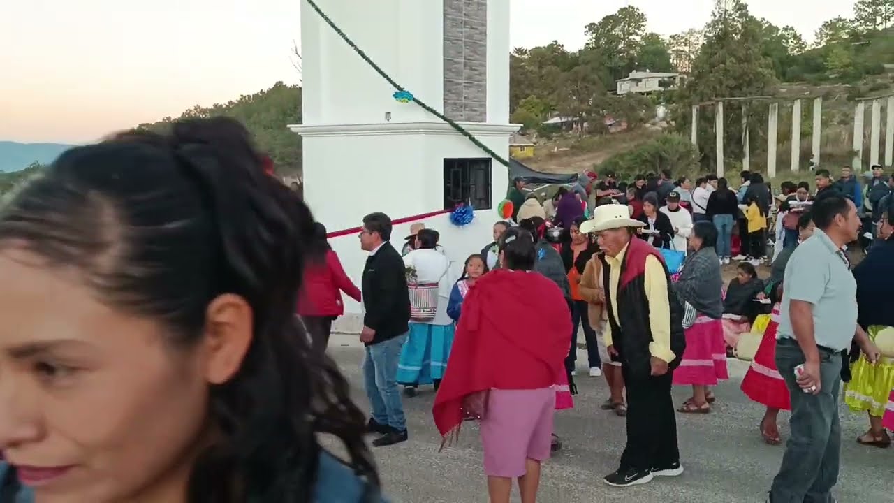 Inauguración del Arco de la entrada de Chalcatongo Oaxaca- maracuya Tropical 2024