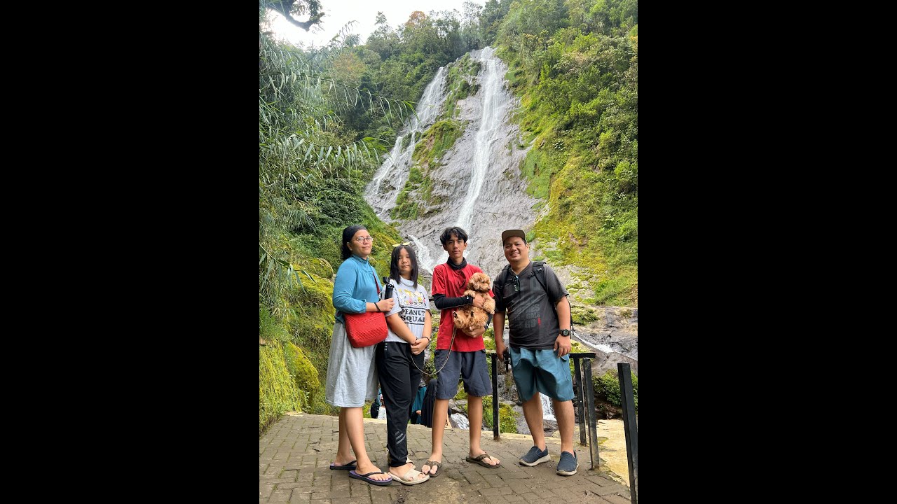 Air Terjun Sikarim dan Tanjakan Sikarim yg terkenal curam Dieng Jawa Tengah