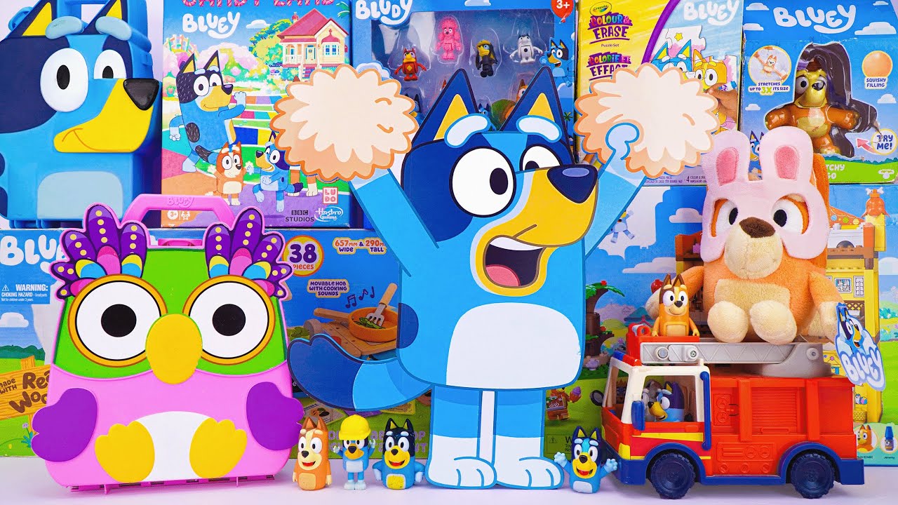 Bluey Toy Collection Unboxing Review 💙 Mystery Cute Bluey Box & Chattermax Figure Carrying Case