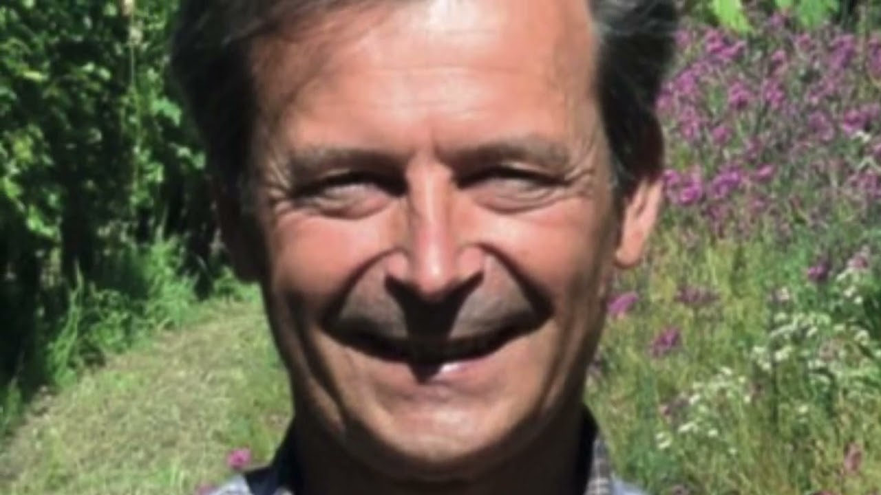 Il volto di 24 vignaioli raccontati in &ldquo;Valtellina. In alto i calici&rdquo;