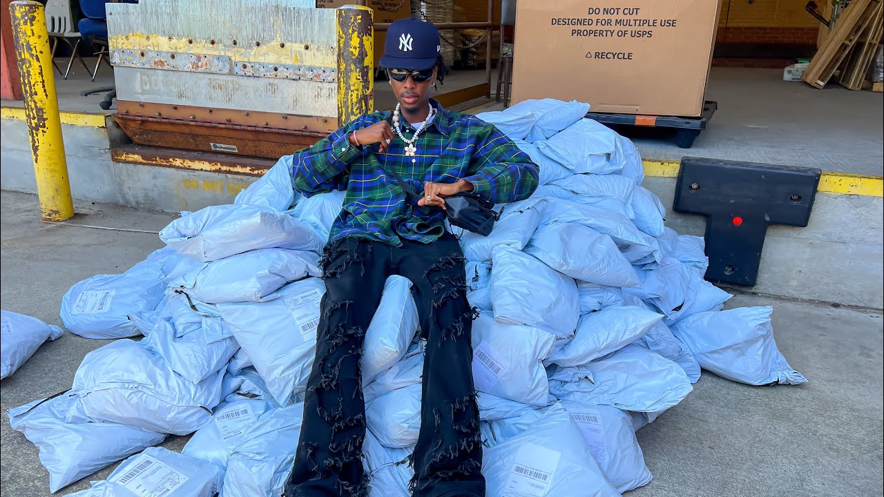 HOW I SHIP OVER 1000 ORDERS CLOTHING BRAND!!! WHAT I USE, CHEAP RATES |  DIORRAY📦👕