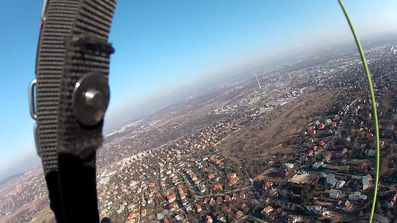 Hármashatárhegy Óbuda termikelés siklóernyővel (Budapest paragliding)