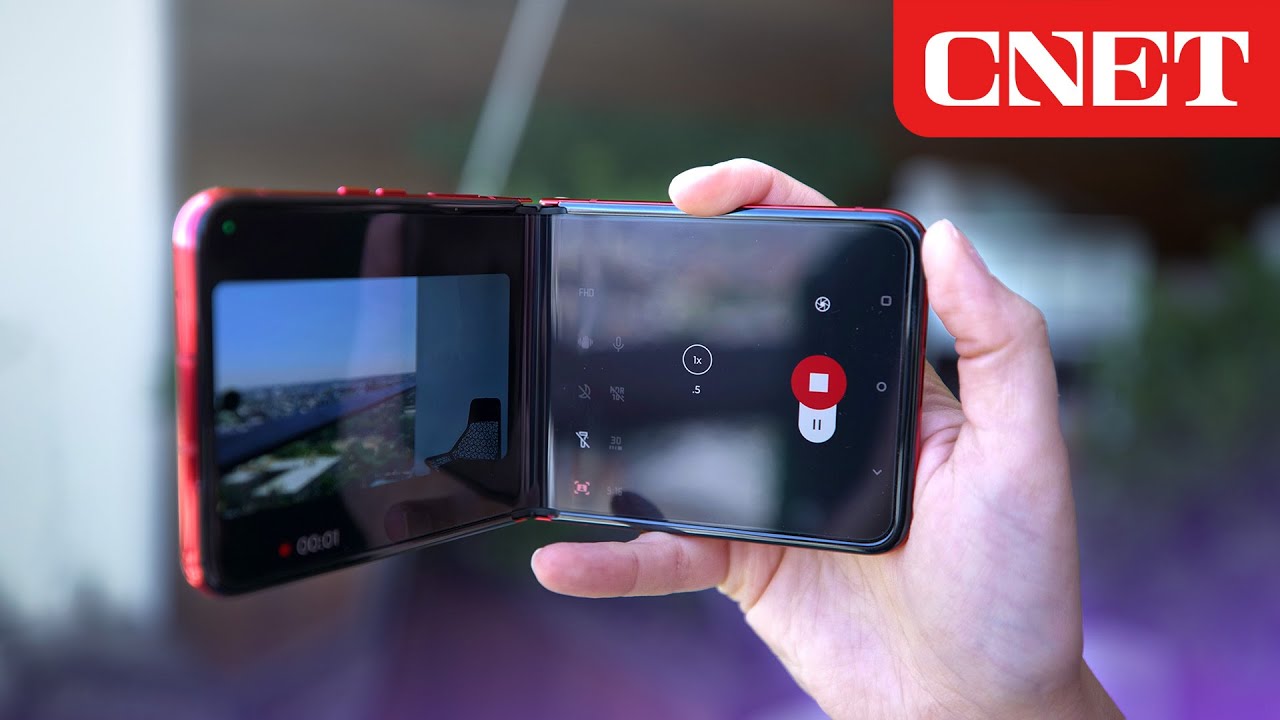 Razr Plus and Razr 2023 Hands On: Motorola&rsquo;s New Foldable Gets a Giant Cover Screen