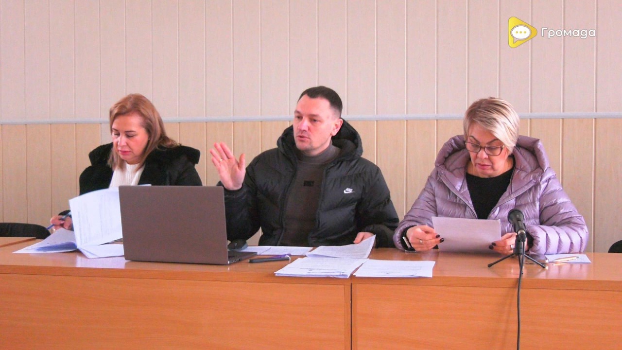 Регламентна комісія та відсутність директора: чому не має відповідей на питання?