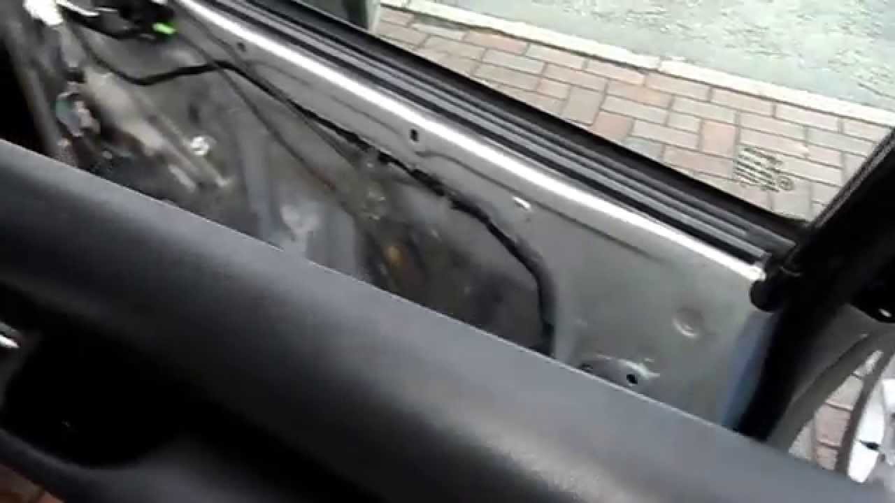 Demontaż boczka drzwi Toyota Avensis T25