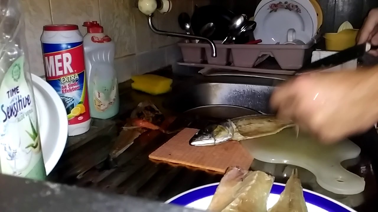 Filiranje i filetiranje ribe-čišćenje skuše ( Isti princip za sve vrste riba )