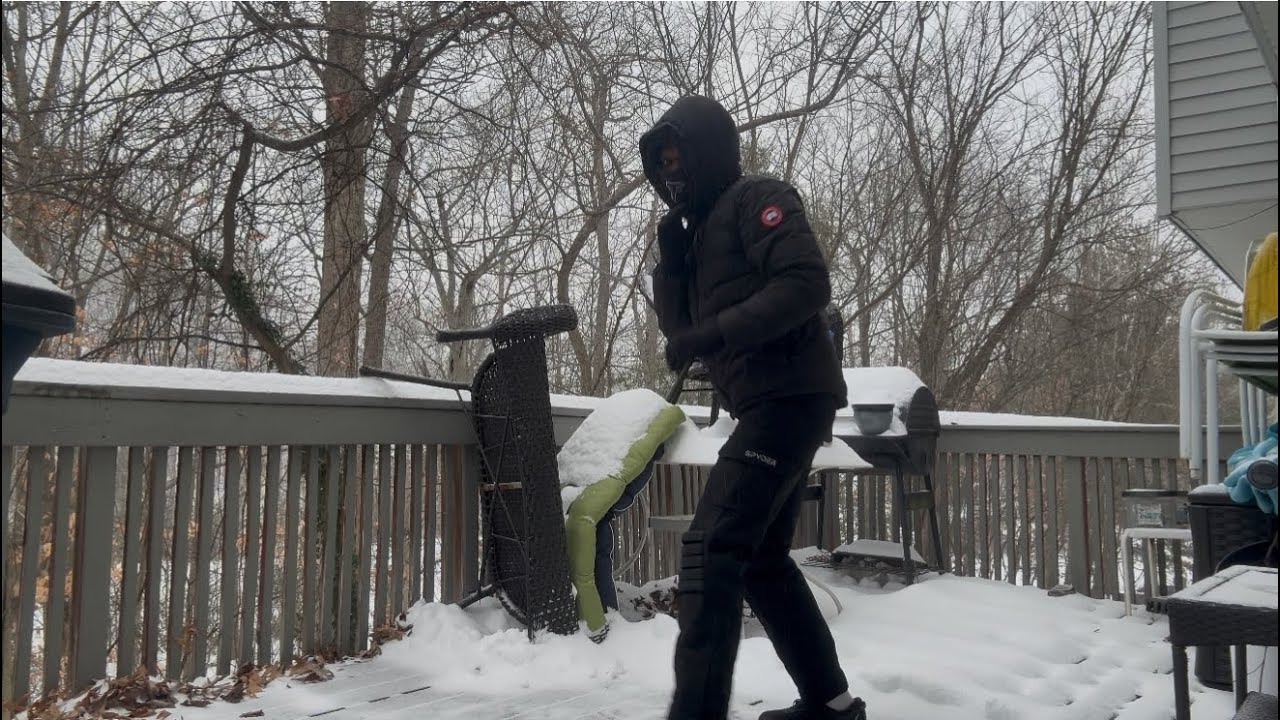 Shadowboxing In The Snow ⛄️/ PROJECT 555 DAY 250