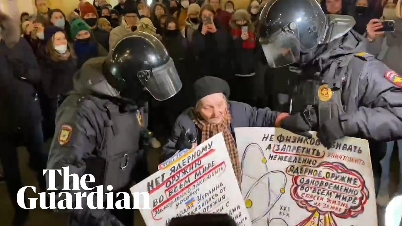 Russian pensioner 'who survived siege of Leningrad' arrested for protest against Ukraine war