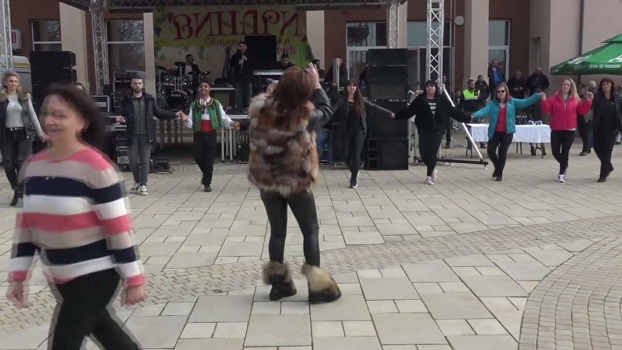 Нина Иванова и орк.''Фолк Палитра''
