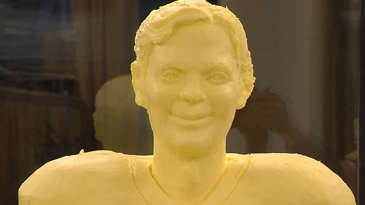2019 Butter Sculpture - Choose Pa. Dairy