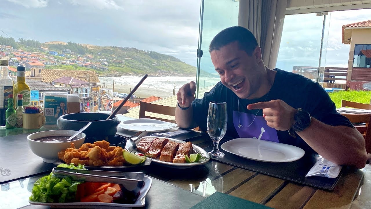 Farol de Santa Marta / Final de semana chuvoso com boa gastronomia.