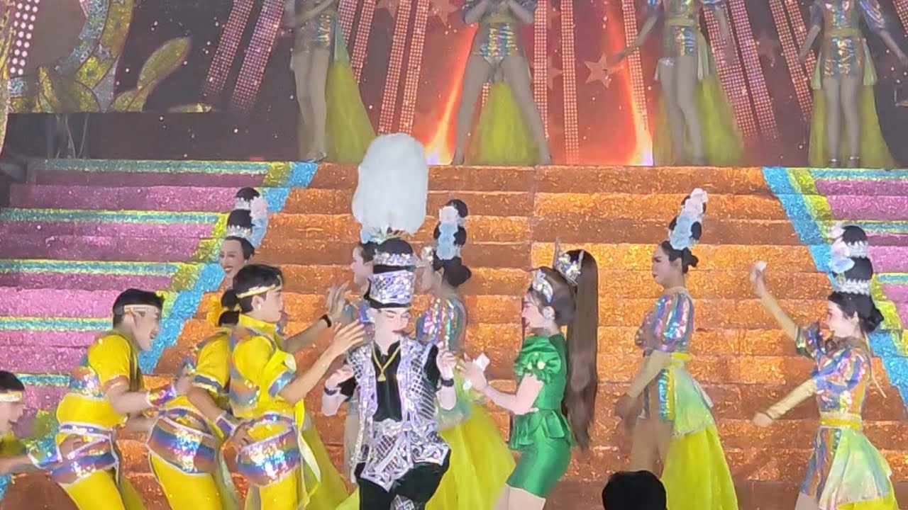มานะแทบช๊อค หนีแทบไม่ทัน#สาวน้อยลำเพลินshow 