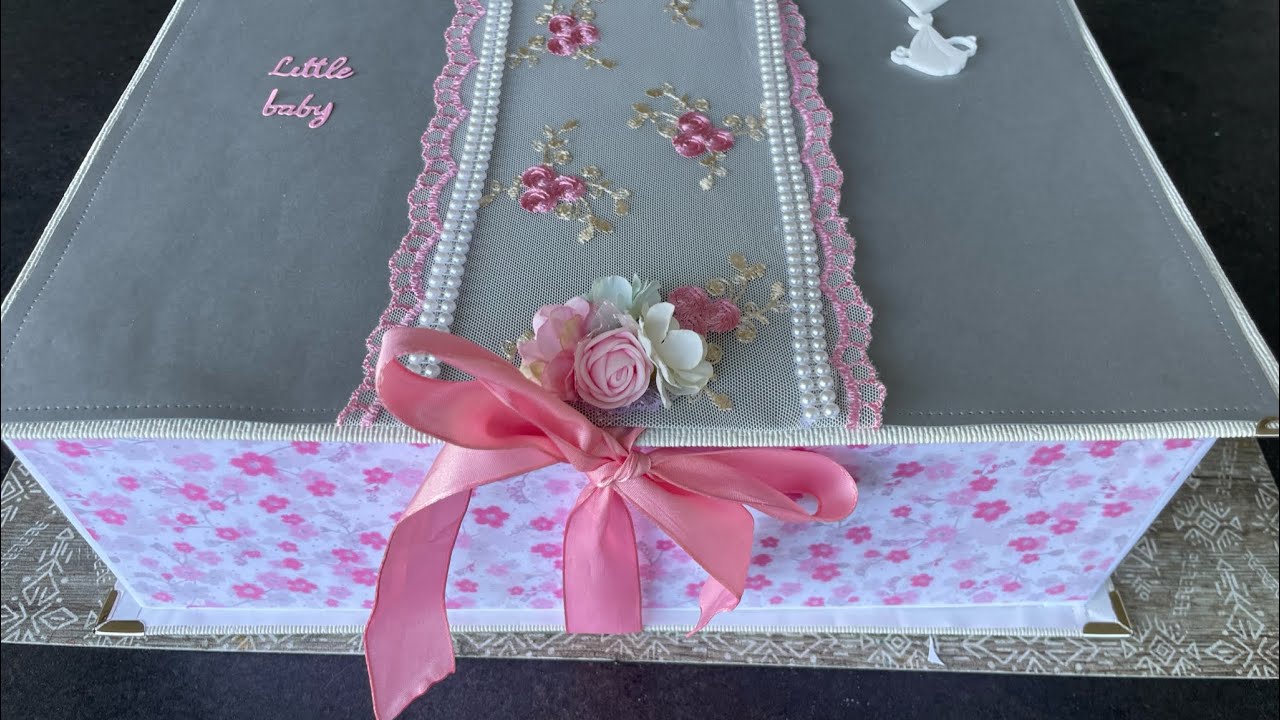 Coffret de naissance fille avec album et petites boites sur commande