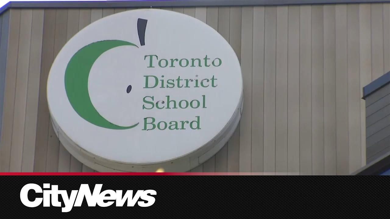 Parents give TDSB supervisor failing grade for removing class size cap