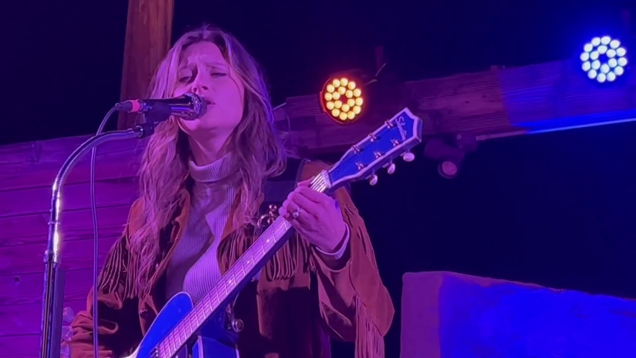 Aly & AJ — Blue Dress (Live at Pappy + Harriet's 03.17.23)