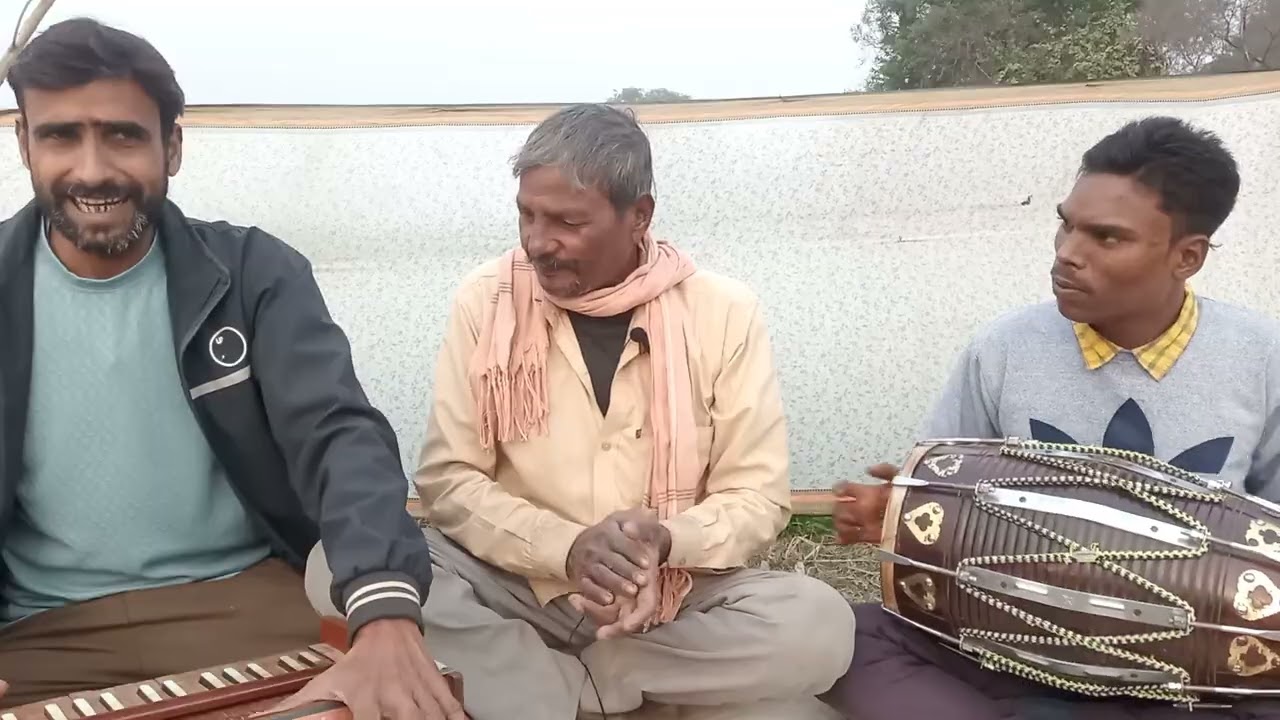 फकीरों लाल कुशवाह जी की आवाज में मधुर भजन जरूर सुने धन्यवाद दोस्तों,,