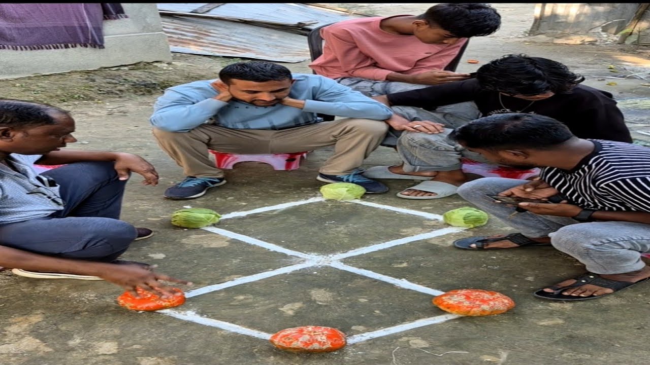 দেখেন বন্ধুরা মিঠা লাউ আর পাতাকপির ভাইরাল খেলা @GramerKhela01 #trending #funny #viralvideo #viral 
