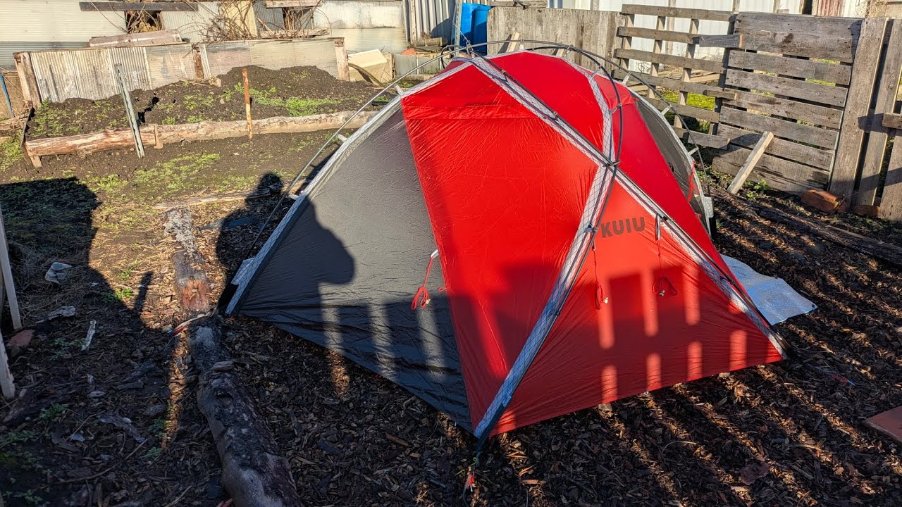 The gaffa tape tent at the allotment and a big announcement of a page  #kuiustormstar #hunter #tent