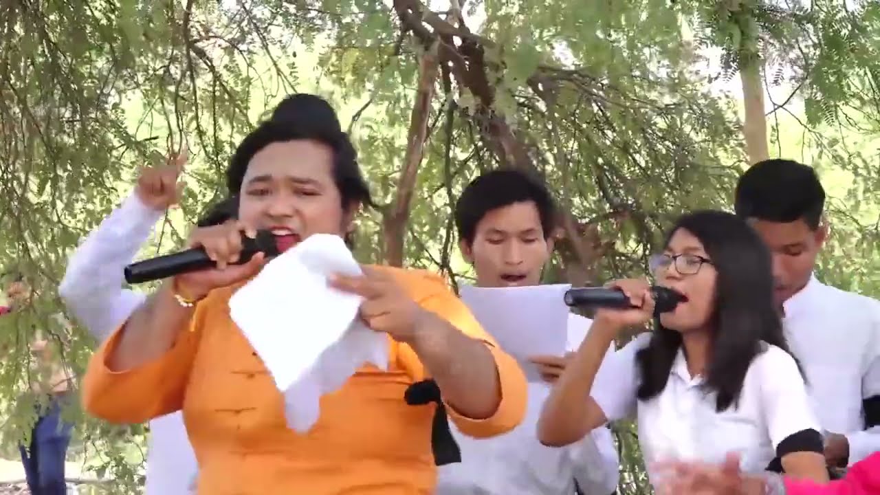 မုံရွာသပိတ်ခေါင်းဆောင် ကိုဝေမိုးနိုင်နှင့် တကသ ဒေါင်းမျိုးဆက် တော်လှန်သင်္ကြန်သံချပ်