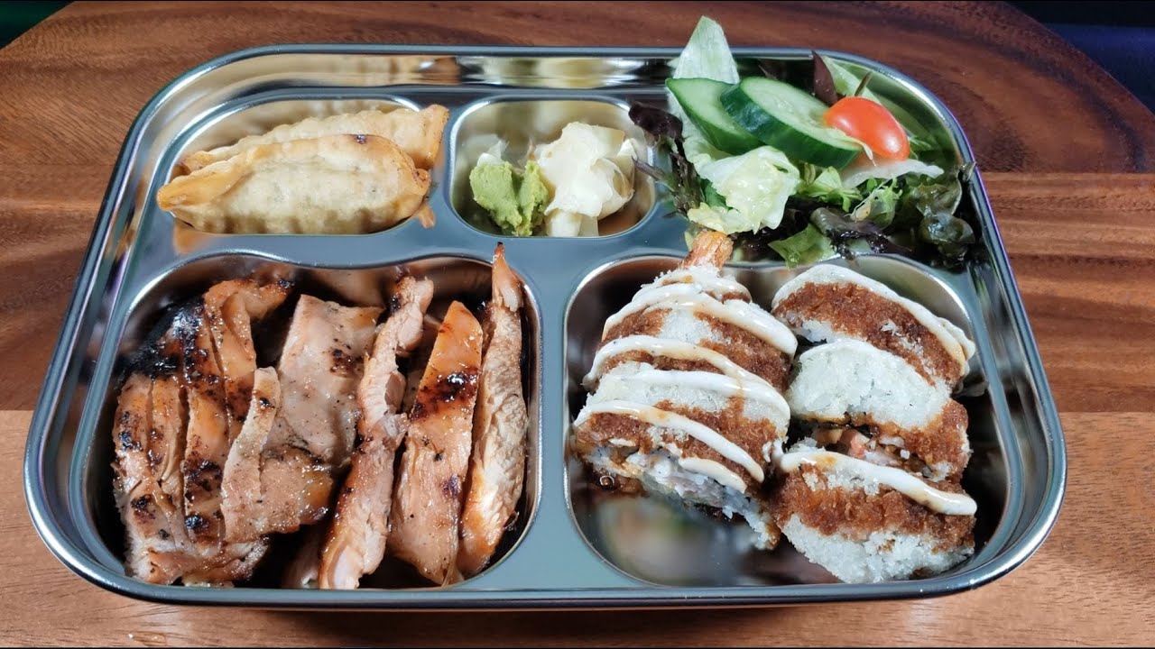 TreeRing Stainless Steel Divided Tray Review | Make Your Meals Fun To Eat!