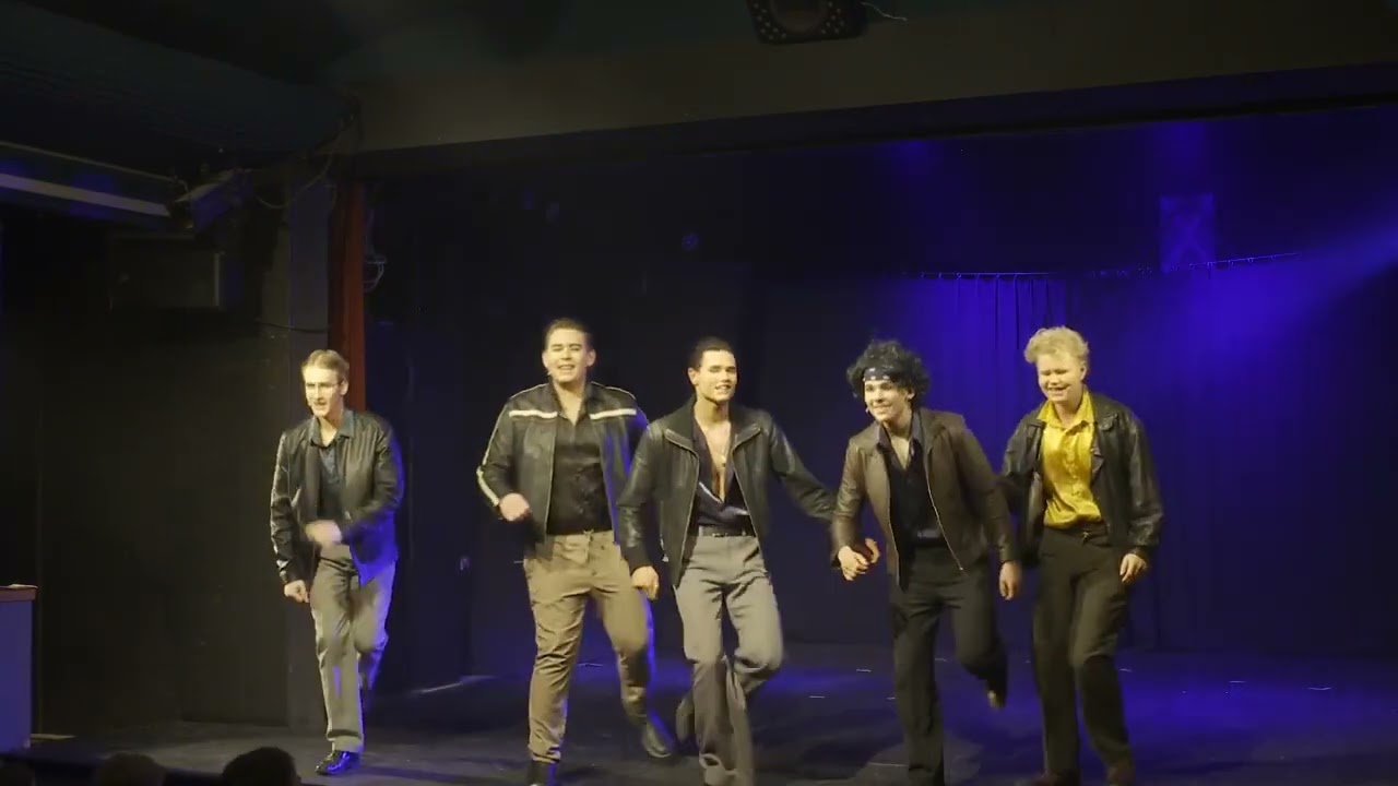Leikhópur nemendafélags FNV 2023 - Saturday Night Fever