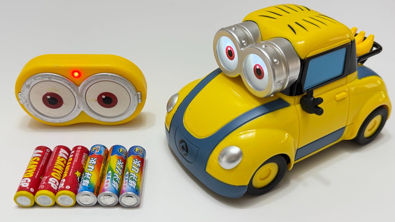Unboxing Minions RC Car, Gear Transparent Tank, Duck Electric Track Car, RC Drift Racing Car