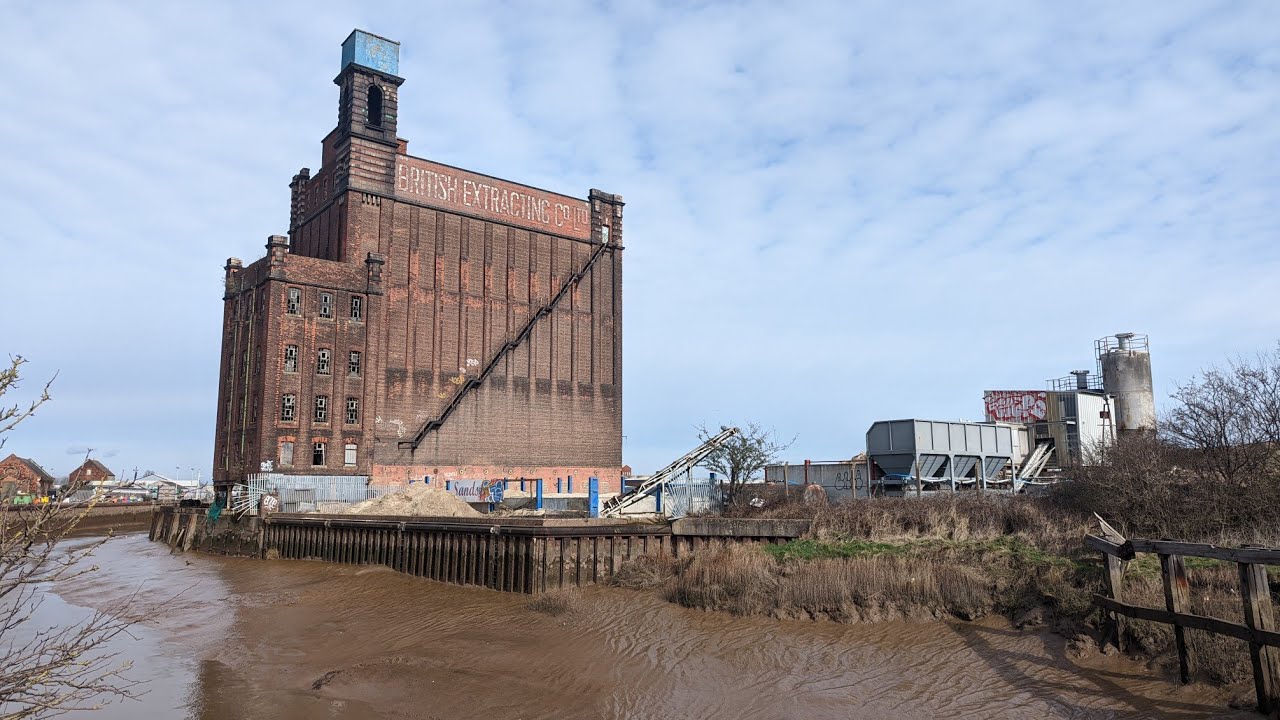 Abandoned British Extracting Mill & Signal Box Set Alarms Off Hull  Abandoned Places