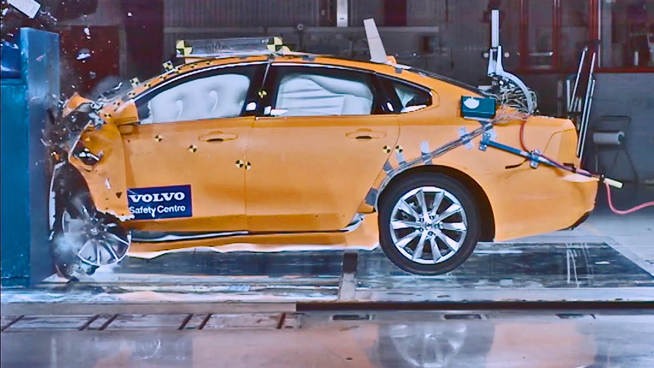Volvo S90 Crash Test