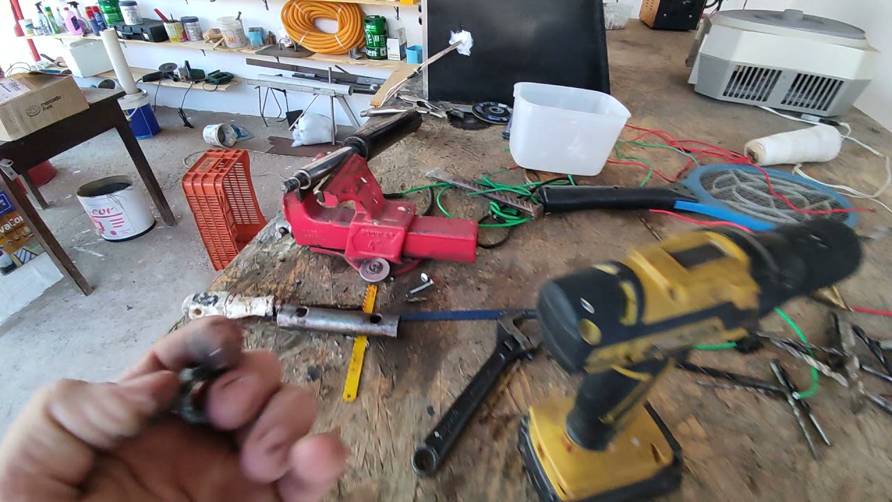 Montando amortecedor e molas no Kadett.