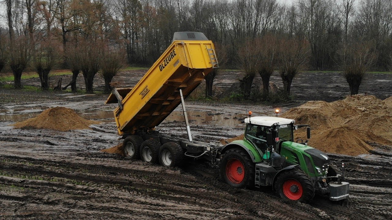 Bvba Peltijn stuck in the mud