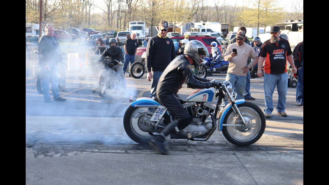 Reading Motorcycle Club drag races