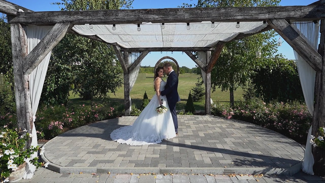 Helga és Gergő - esküvői klip // Deák Udvarház