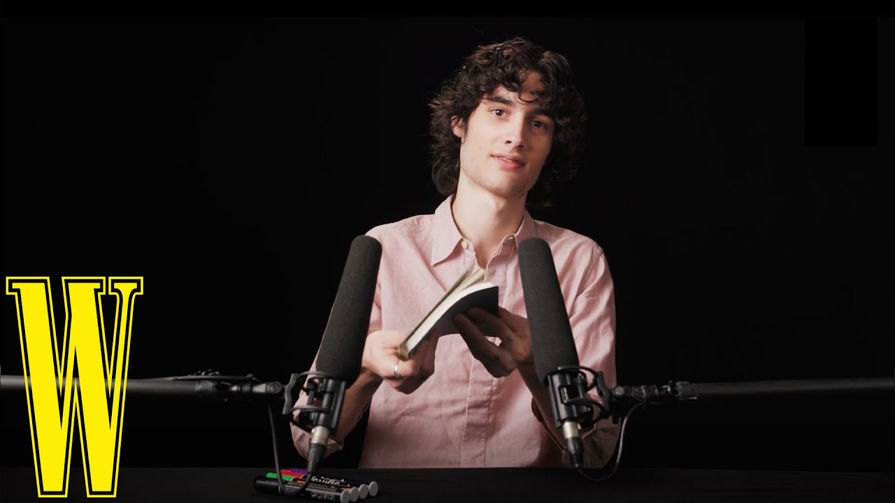 Sombr исследует ASMR с помощью «Undressed» Zippers и винила «I Barely Know Her» | W Magazine