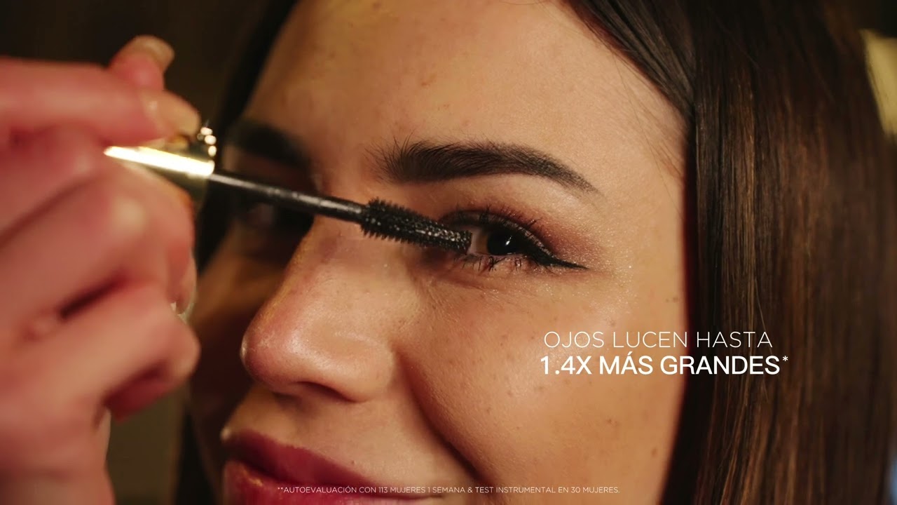 Luce una mirada panor&aacute;mica como Darian Rojas con Panorama mascara de L'Or&eacute;al Paris