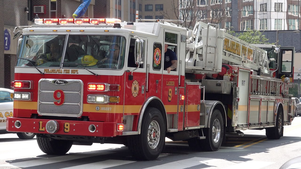 Philadelphia Fire Department Engine 43 & Ladder 9 Responding