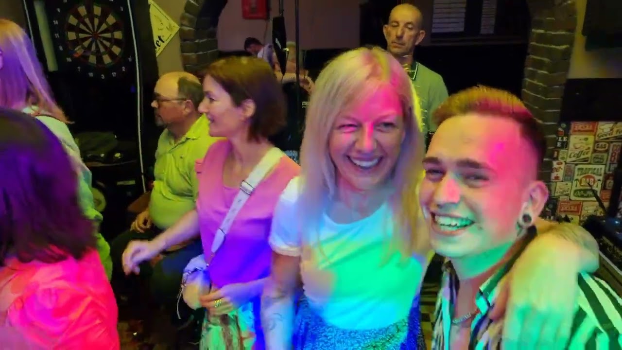 Bij ons in Vlaanderen + Ambi hitmix  - Sammy Moore  - Café De Vier Wegen -  Geraardsbergen