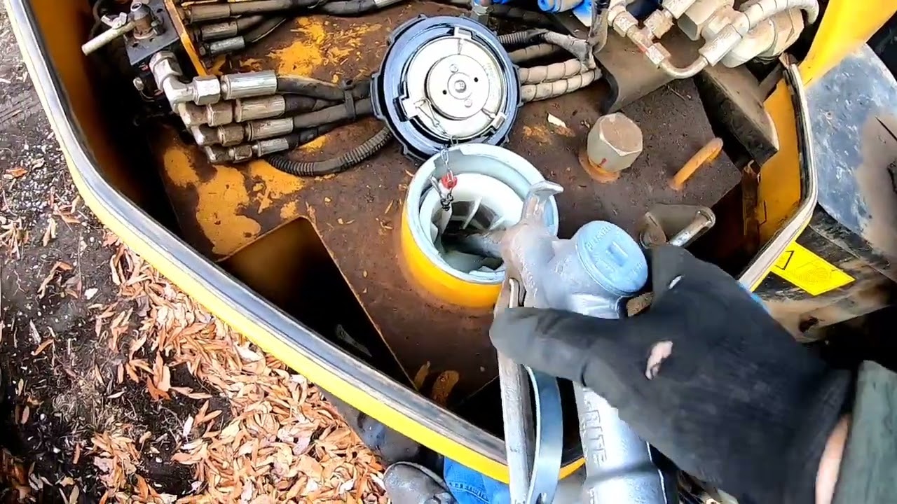 Snaped main pin on sany sy80u !!!! #Sany #Excavator #SanyAmerica