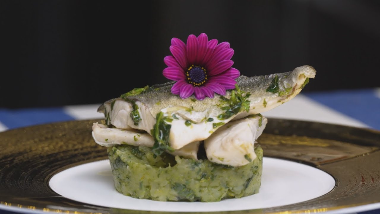 Ricciola patate e friarielli | Assunta la regina del mare