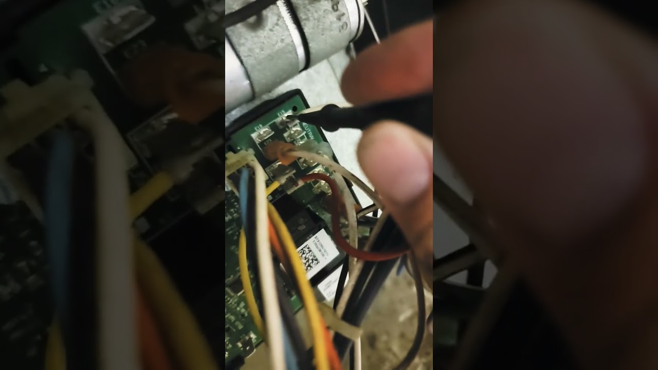 Как узнать, неисправна ли плата управления? #hvac #controlboard