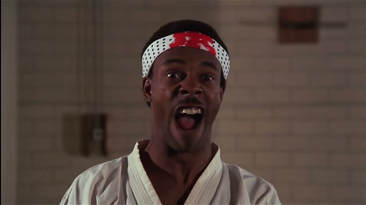 Ruidos con la boca de Michael Winslow Loca Academia de Policía