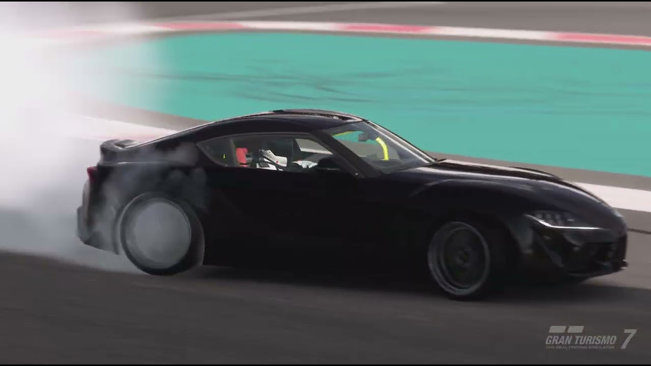ヤス､マリーナ､サーキット 90Supra drift😆