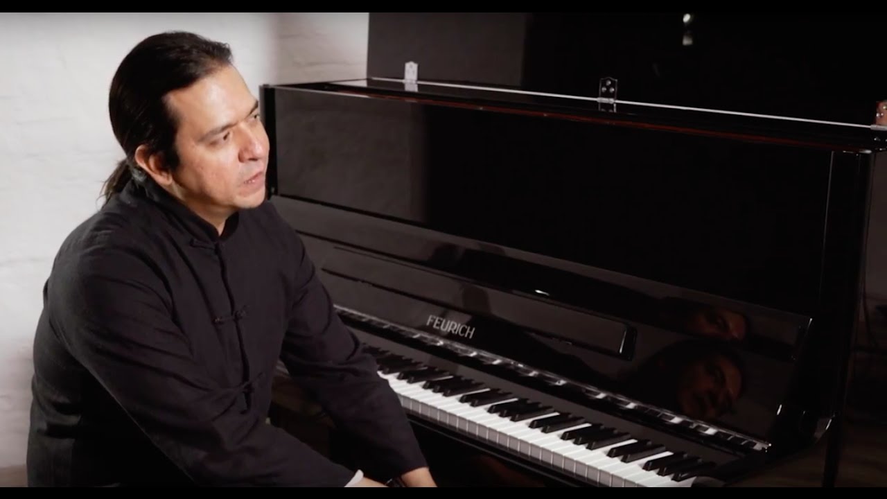 Juan Carlos Paniagua (Colombia) on the FEURICH Mod. 122 – Universal (Español)