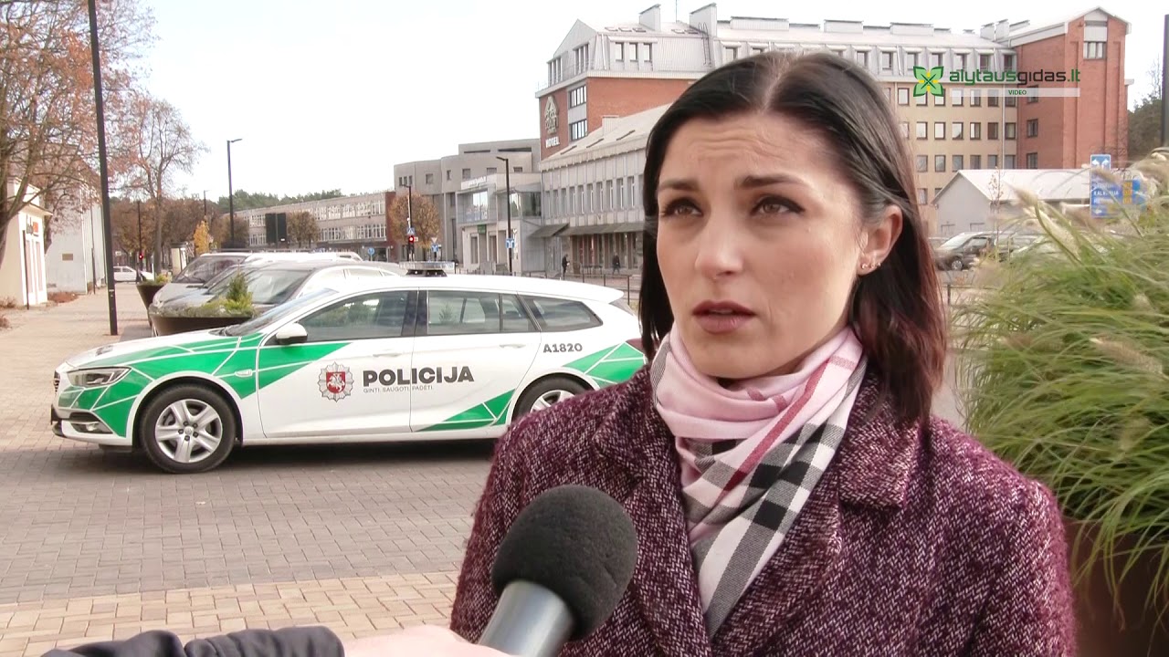 Policija apie sulaikytą peiliu ginkluotą vyrą ir miestą stebinčias kameras