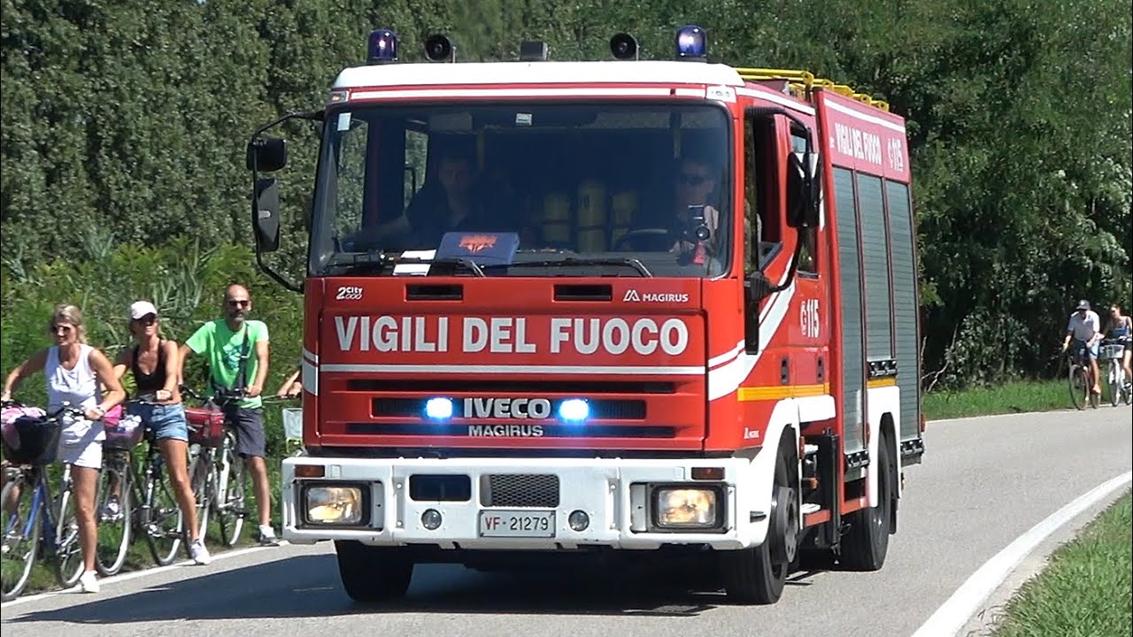 [RARE] APS Iveco City2000 Vigili del Fuoco Volontari Caorle in emergenza - Fire Engine responding