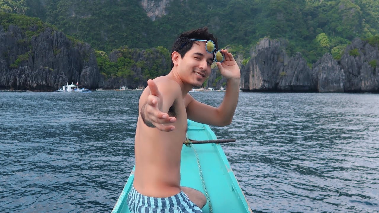 The Most Beautiful Beach In The Philippines (El Nido, Palawan)