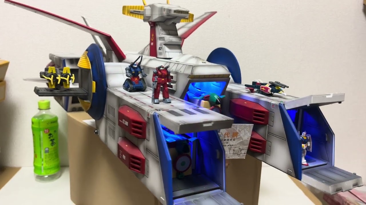 代購品分享🫠🫠1/144 木馬號 加燈成品