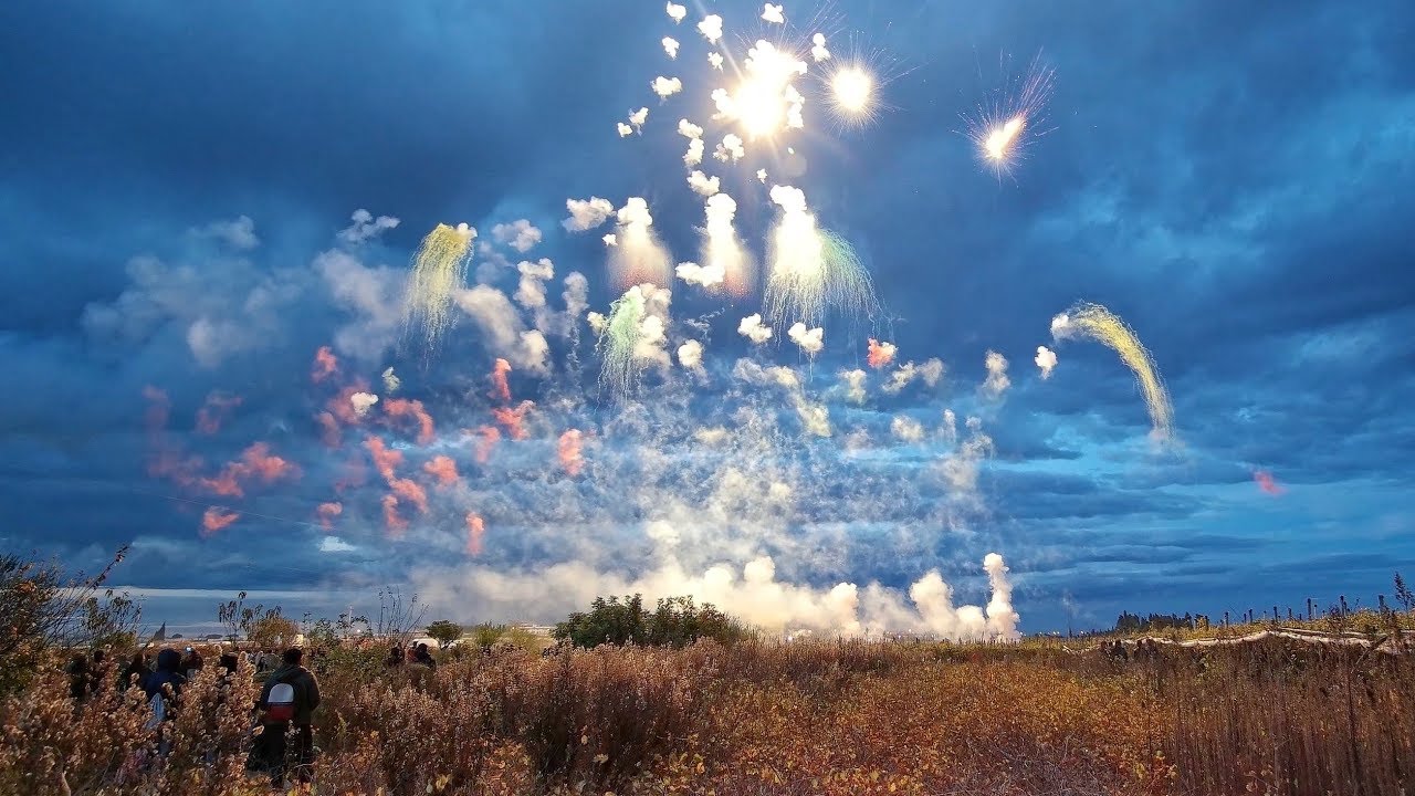 ADELFIA ★ Festa Patronale San Trifone / Nuova Palmieri Fireworks da Apricena ★ [QHD]