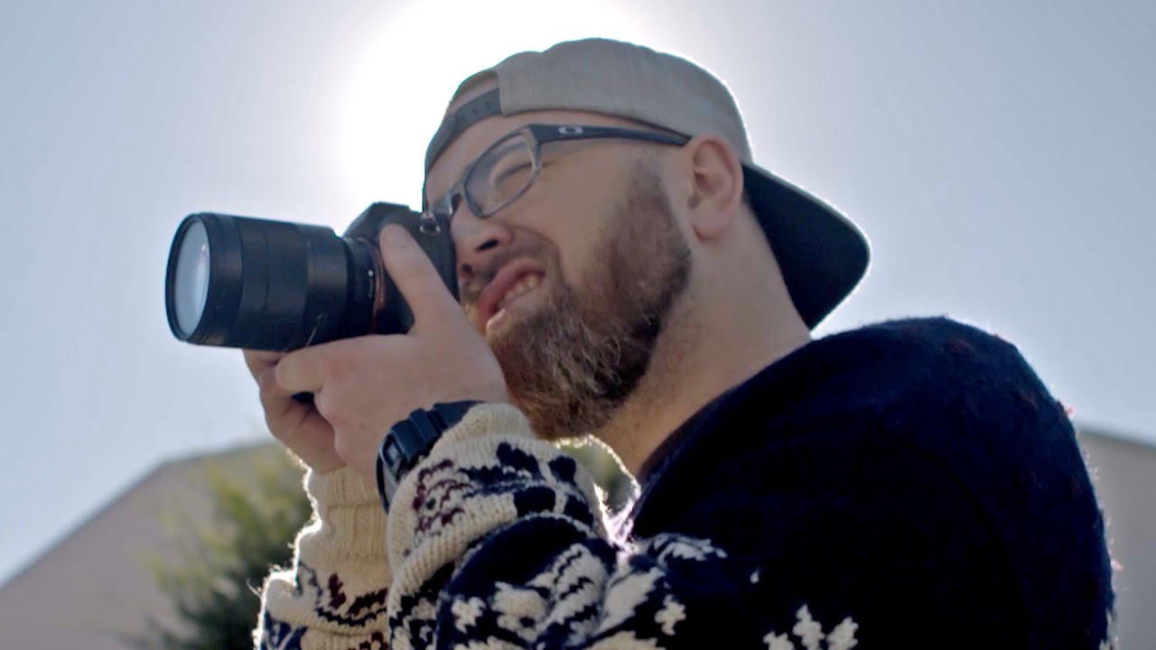 Unboxing The Sony A7R II