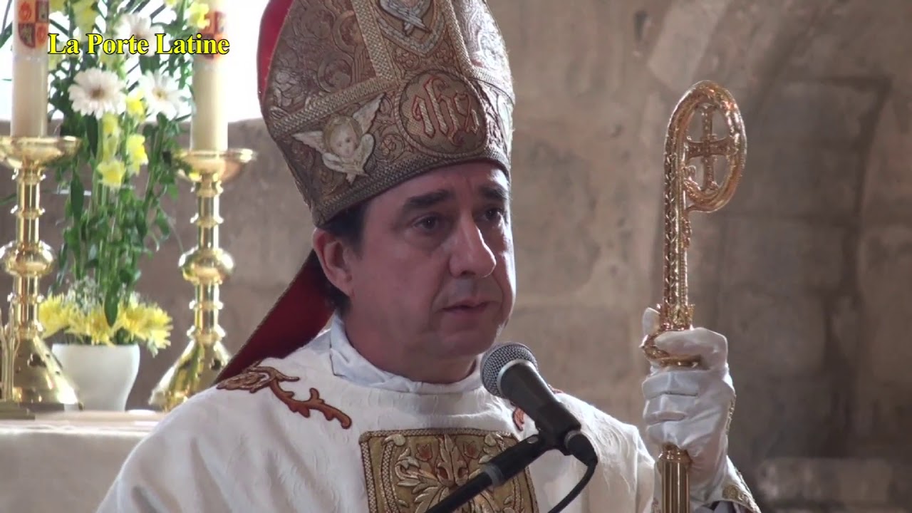 Ordinations à Bellaigue (Mgr.de Galaretta FSSPX)